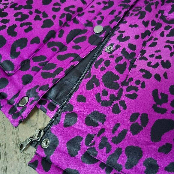 Carlisle Collection Silk Stand Collar Jacket in Fushica Pink Leopard Print - Picture 6 of 12